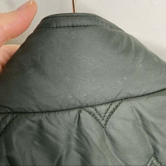 Vineyard Vines Whale Tail Chevron Vest - Picture 6 of 9